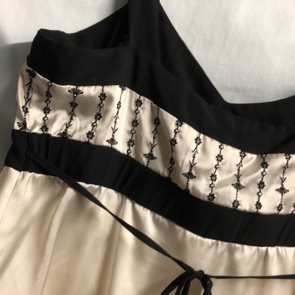 Maternity black cream embroider tank top blouse sleeveless polyester motherhood - Picture 10 of 10